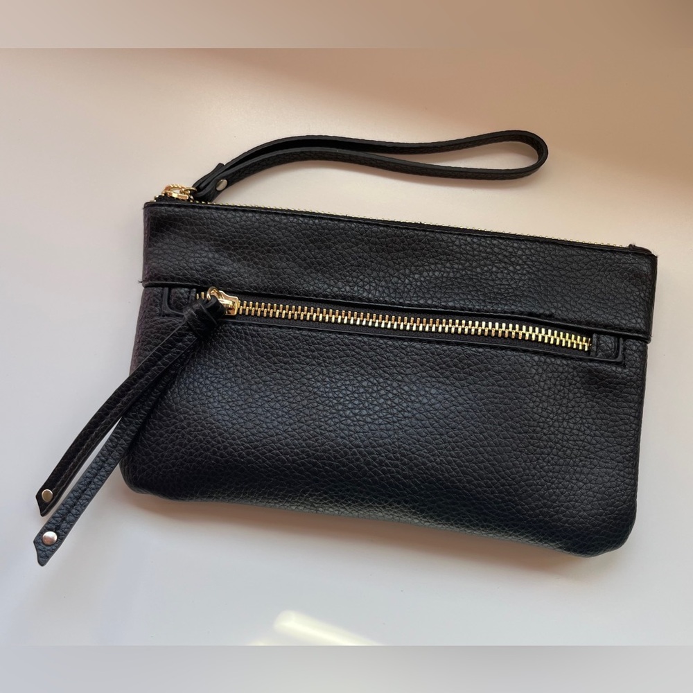 Stylish Black Wristlet Wallet Phone Key Cardholder Gold Zip Versatile Handsfree